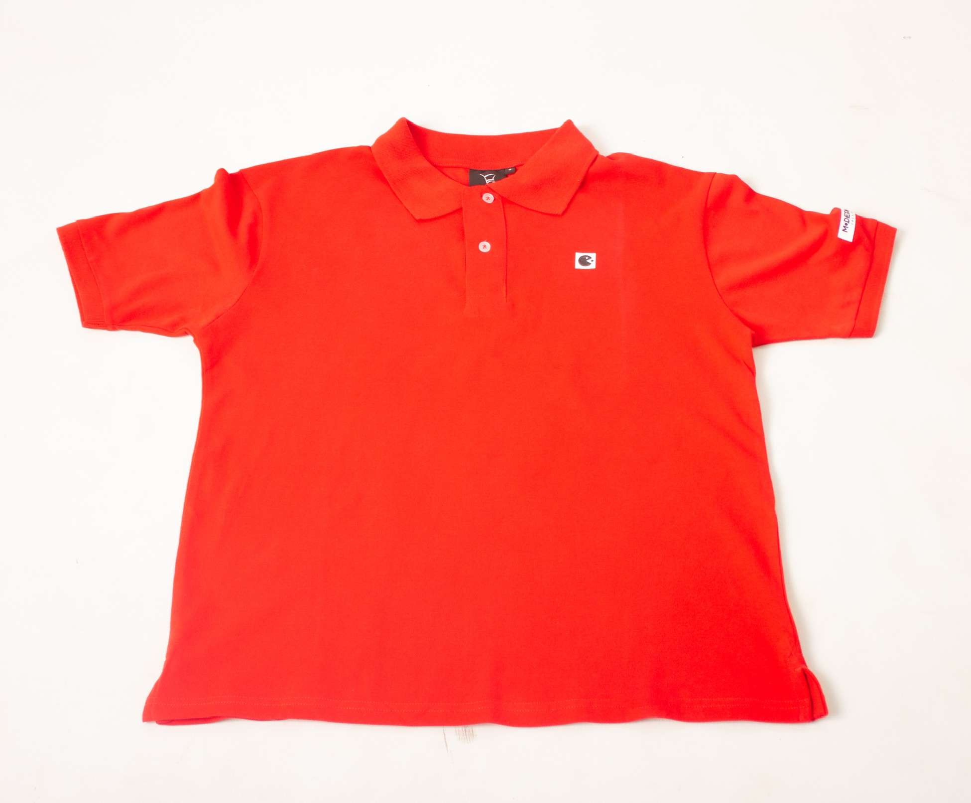 Modern Mbadada Golfer Red - Image 2