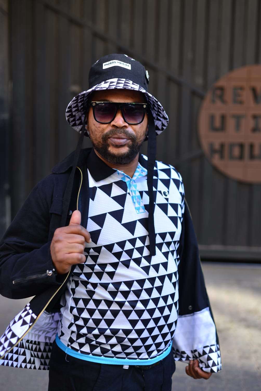 Modern Mbadada Pattern Golfer - Image 4
