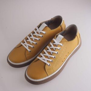 Modern Mbadada Mustard/Gold low cut classics edition sneaker