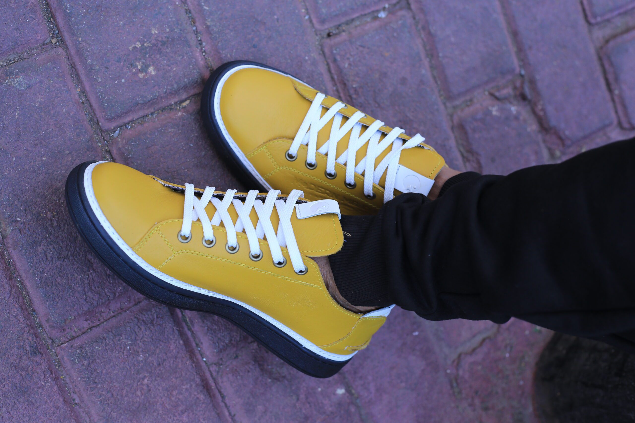 Modern Mbadada classic sneaker Mustard and Black/brown/white Sole - Image 8