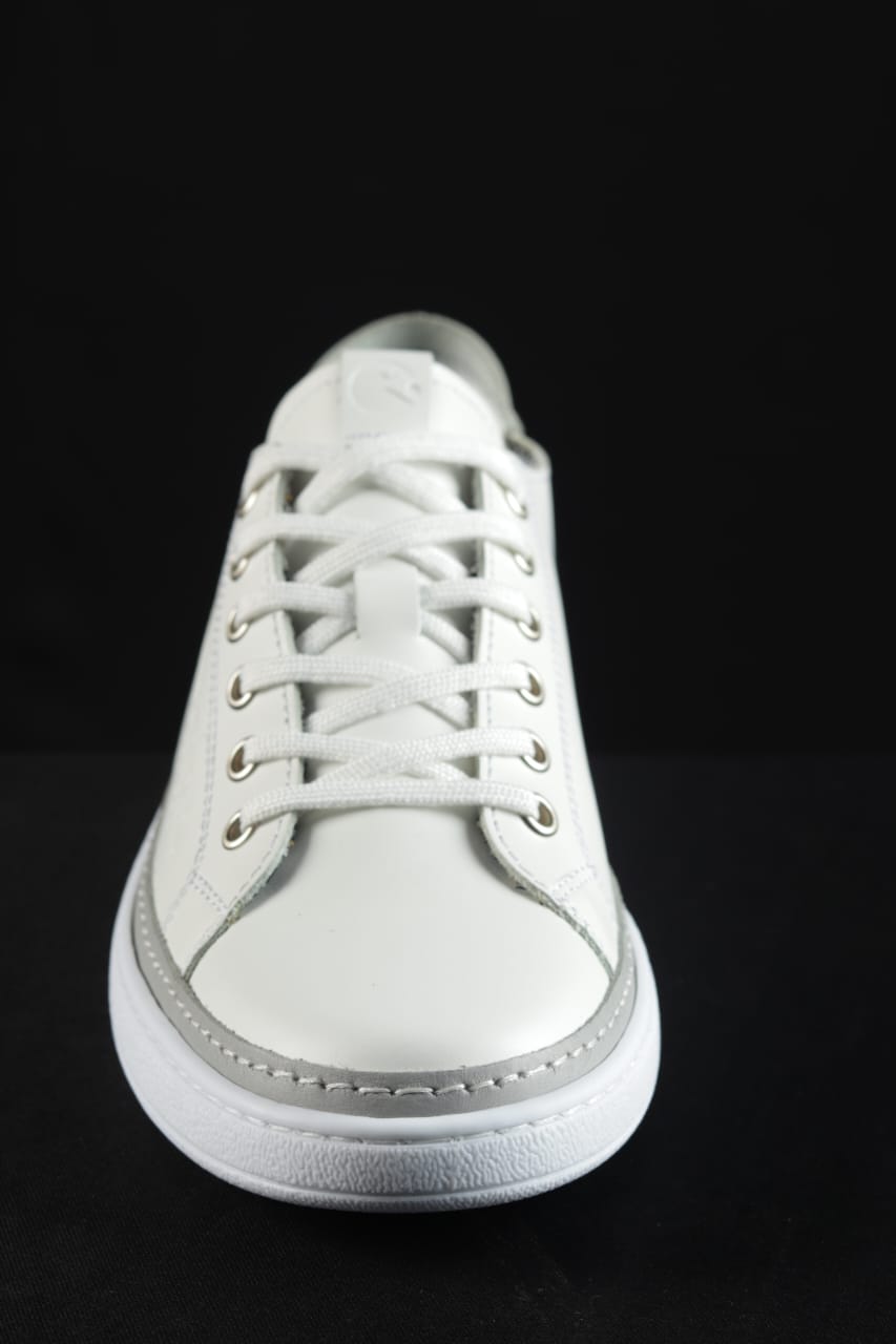 Modern Mbadada Mpintshi white classic - Image 4