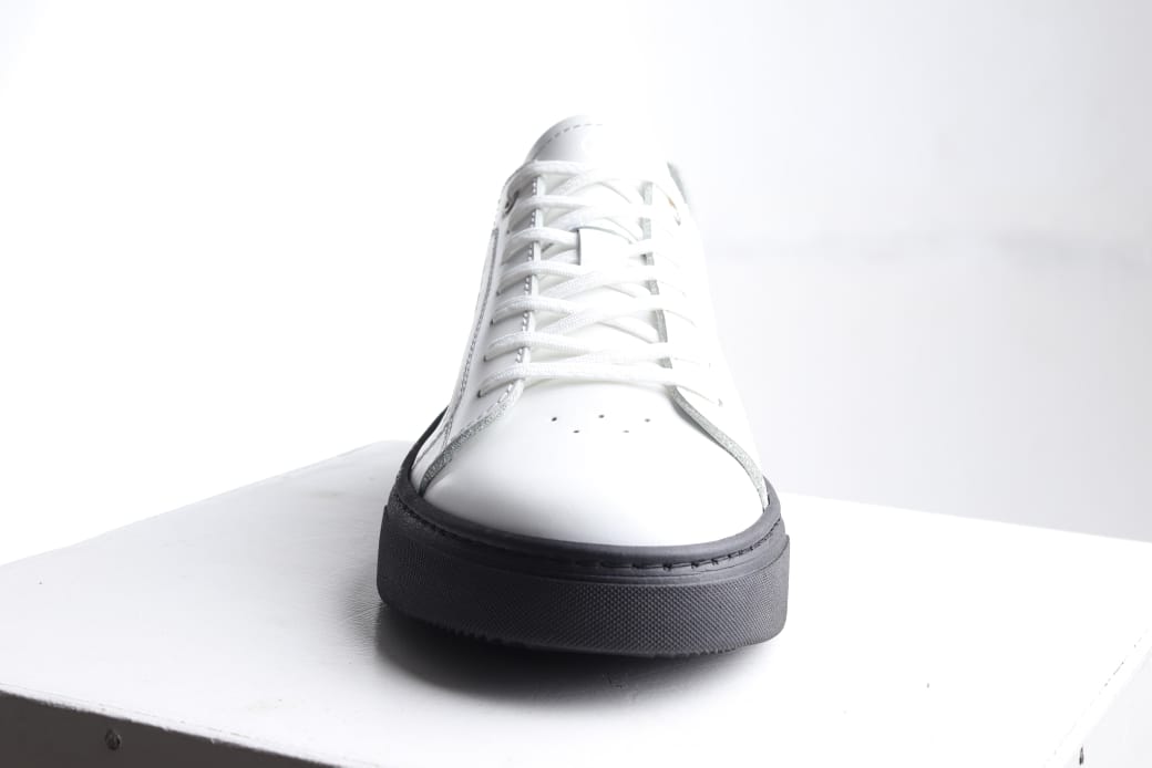 Modern Mbadada Goduka White /Black sole - Image 2