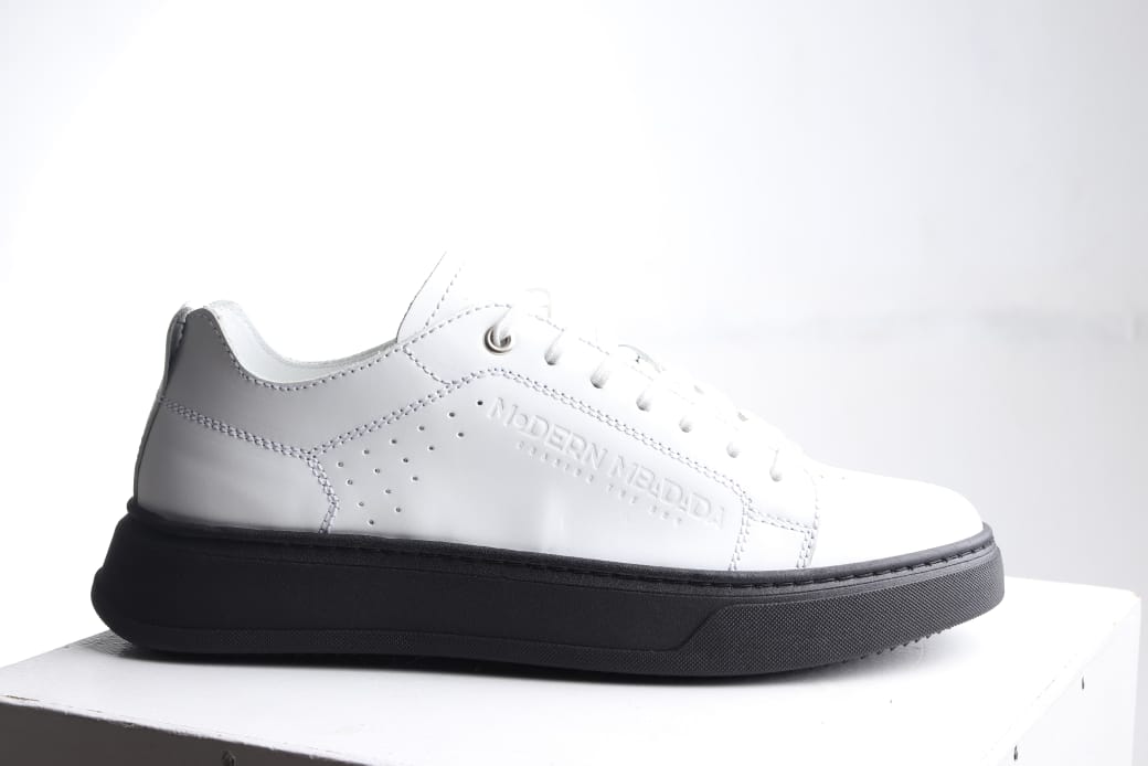 Modern Mbadada Goduka White /Black sole